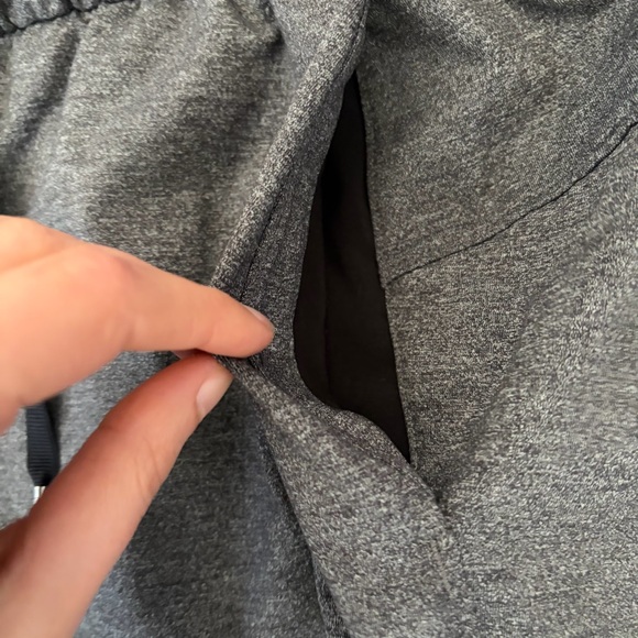 Lululemon On The Fly Pant 28" Heathered Black 4 - Picture 8 of 8